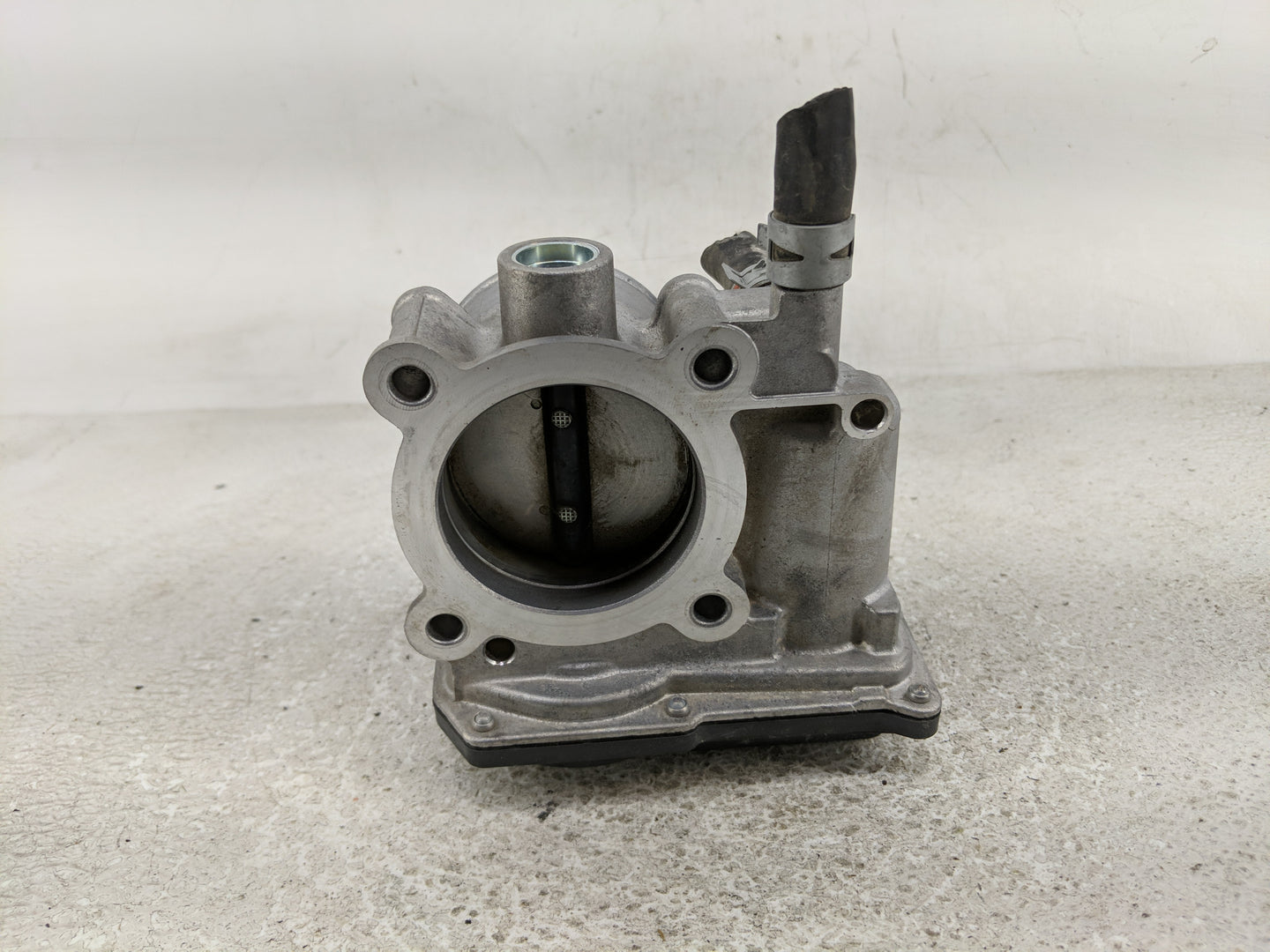 2010-2022 Toyota Prius Throttle Body P/N:22030-37060 Fits Fits 2010 2011 2012 2013 2014 2015 2016 2017 2018 2019 2020 2021 2
