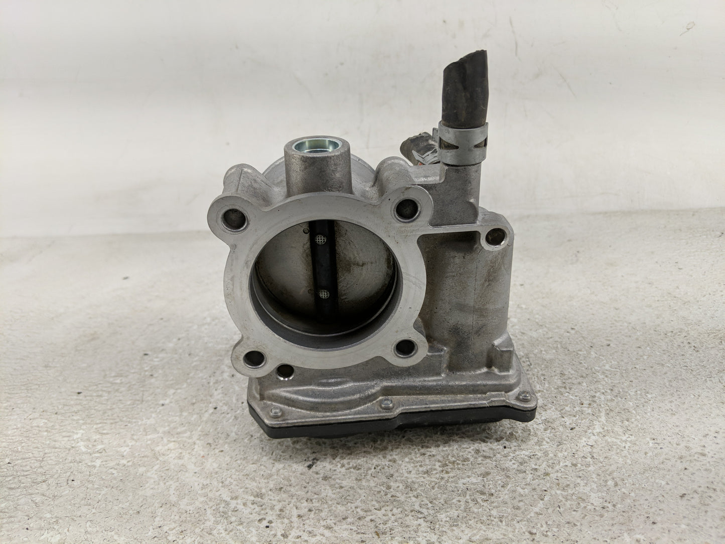 2010-2022 Toyota Prius Throttle Body P/N:22030-37060 Fits Fits 2010 2011 2012 2013 2014 2015 2016 2017 2018 2019 2020 2021 2