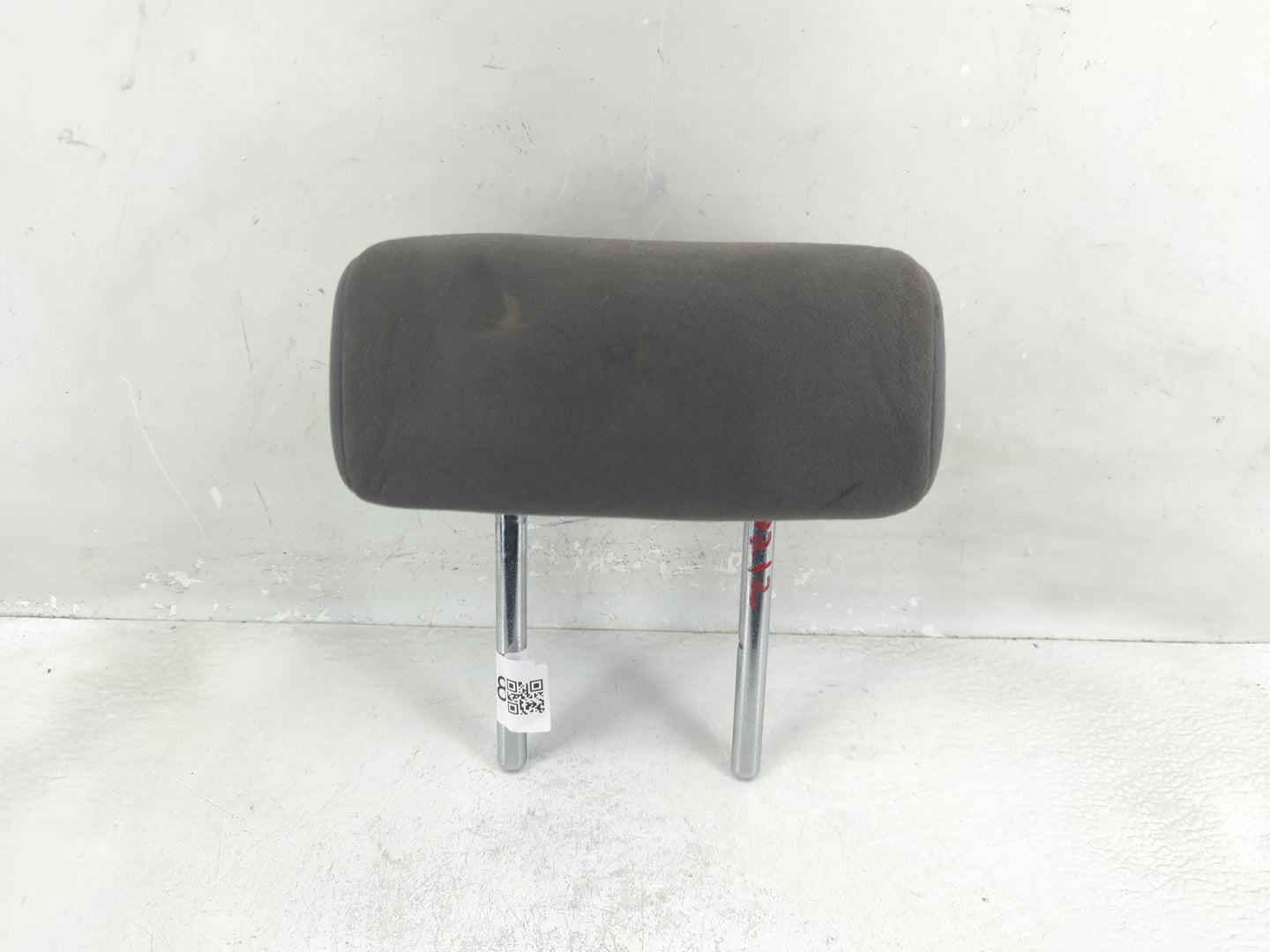 2012-2015 Toyota Prius Headrest Head Rest Rear Center Seat Fits Fits 2012 2013 2014 2015 OEM Used Auto Parts - Oemusedautopa