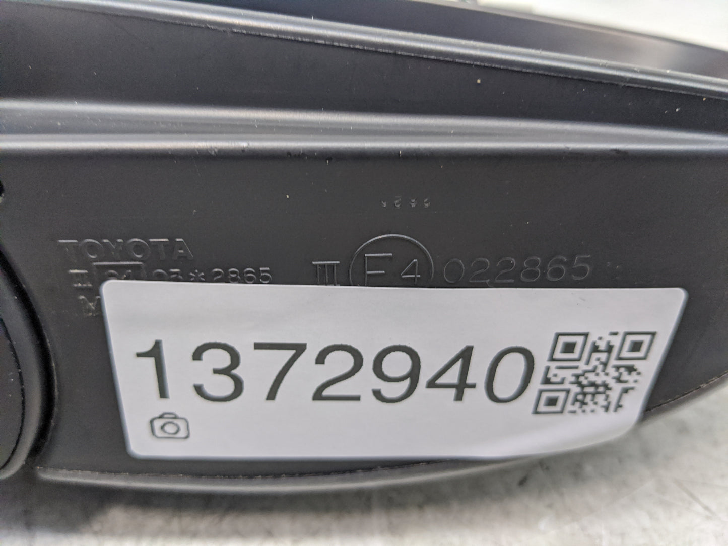 2010-2015 Toyota Prius Passenger Side View Mirror - Right Door Mirror OEM Used - Oemusedautoparts1.com
