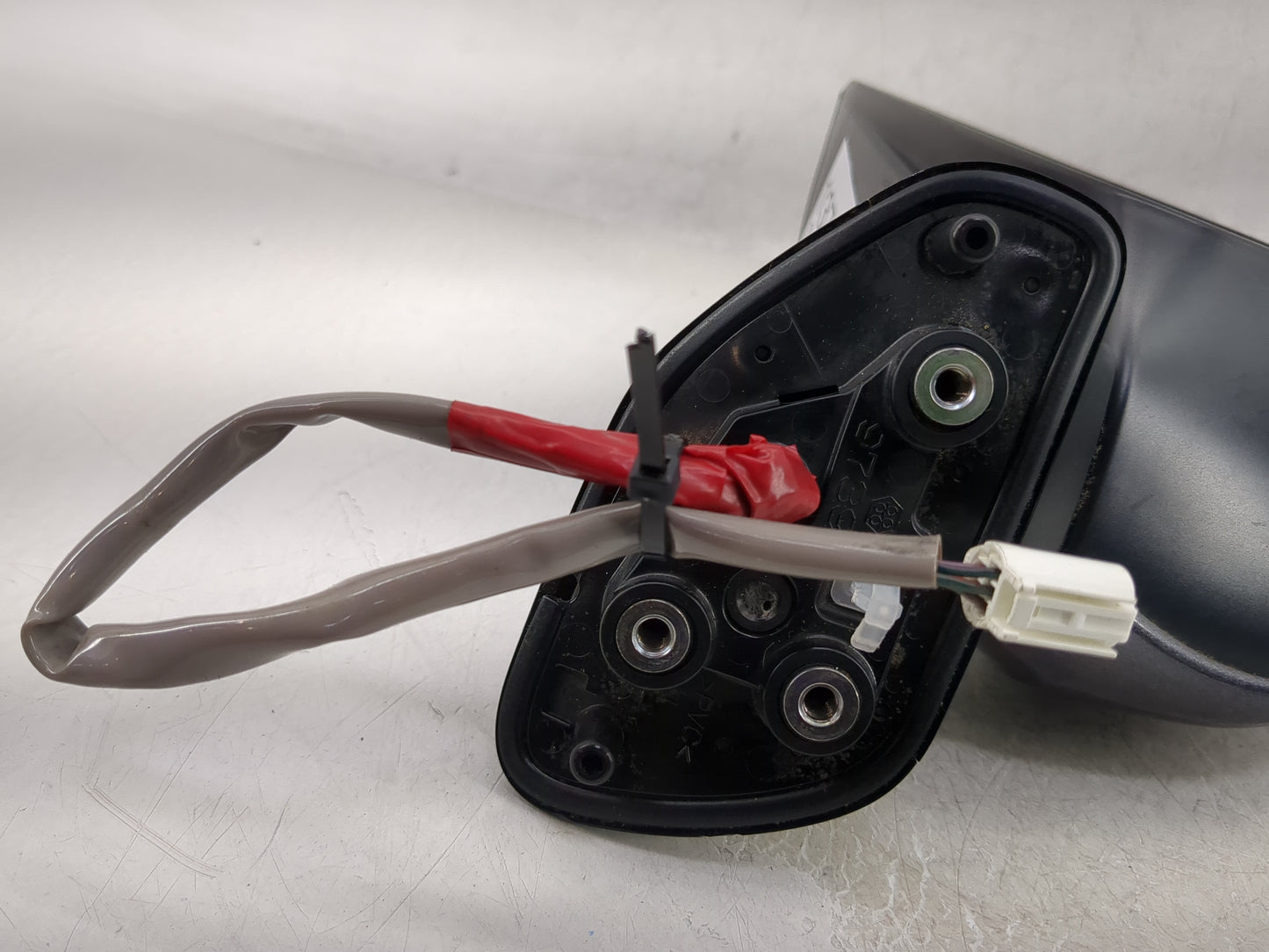 2012-2018 Toyota Prius Driver Side View Mirror - Left Door Mirror OEM Used - Oemusedautoparts1.com