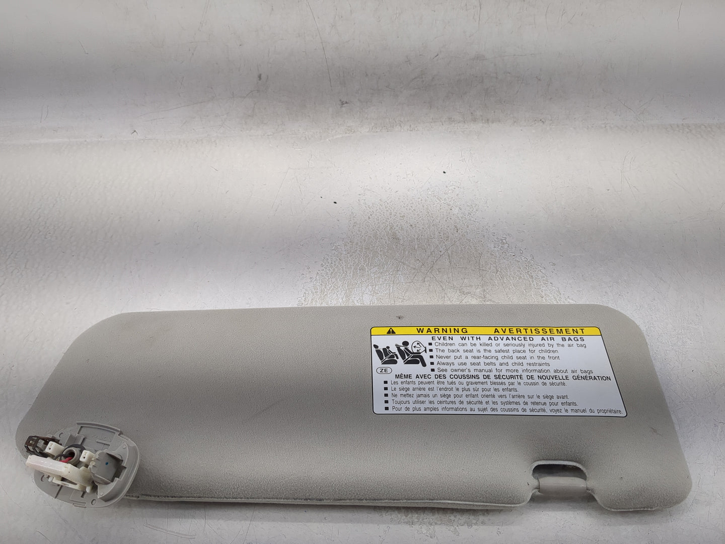 2012-2015 Toyota Prius Sun Visor Shade Replacement Driver Left Mirror Fits Fits 2012 2013 2014 2015 OEM Used Auto Parts - Oe