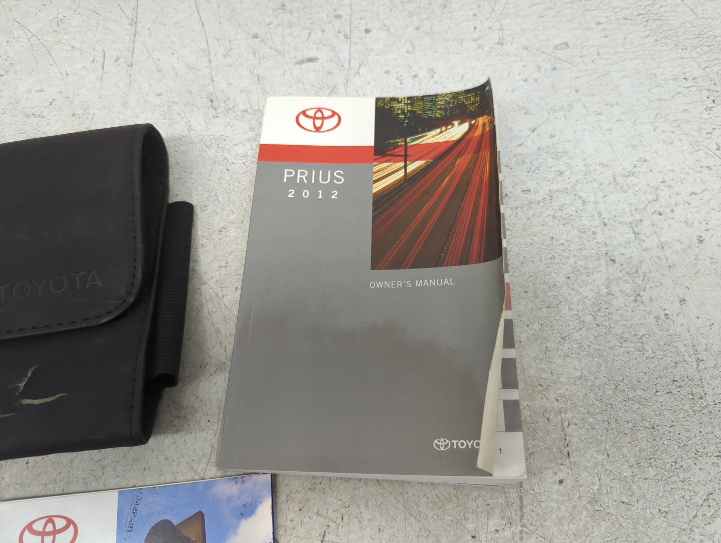2012 Toyota Prius Owners Manual Book Guide P/N:01999-47704 OM47704U OEM Used Auto Parts - Oemusedautoparts1.com