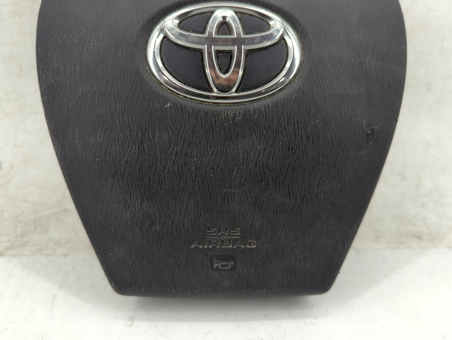 2010-2018 Toyota Prius Air Bag Driver Left Steering Wheel Mounted Fits Fits 2010 2011 2012 2013 2014 2015 2016 2017 2018 OEM