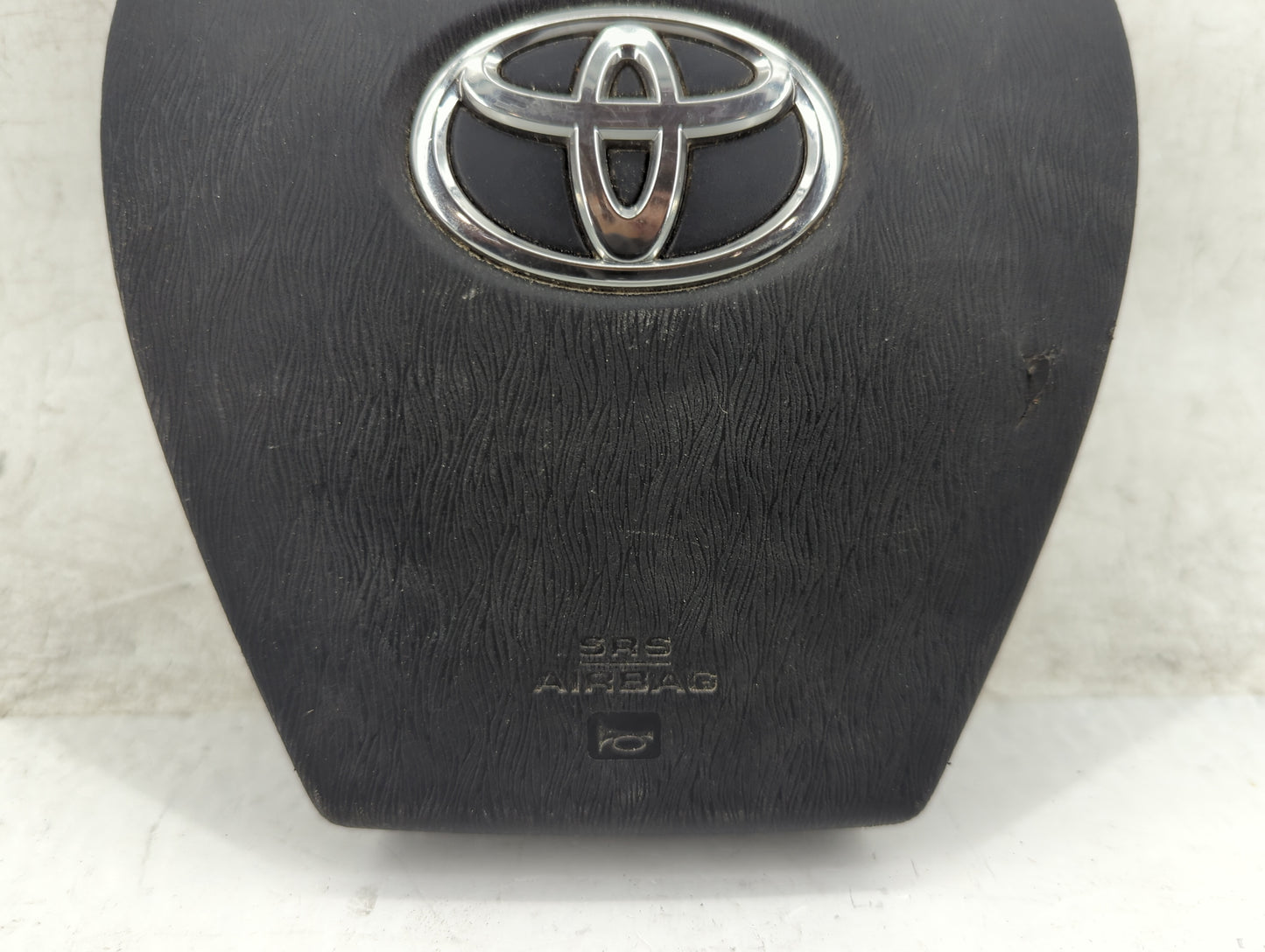 2010-2018 Toyota Prius Air Bag Driver Left Steering Wheel Mounted Fits Fits 2010 2011 2012 2013 2014 2015 2016 2017 2018 OEM