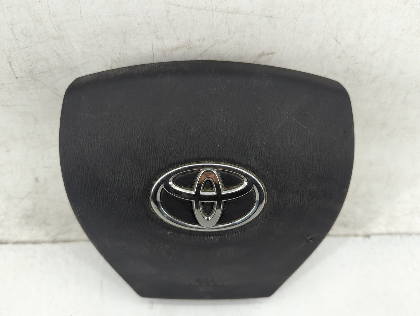 2010-2018 Toyota Prius Air Bag Driver Left Steering Wheel Mounted Fits Fits 2010 2011 2012 2013 2014 2015 2016 2017 2018 OEM