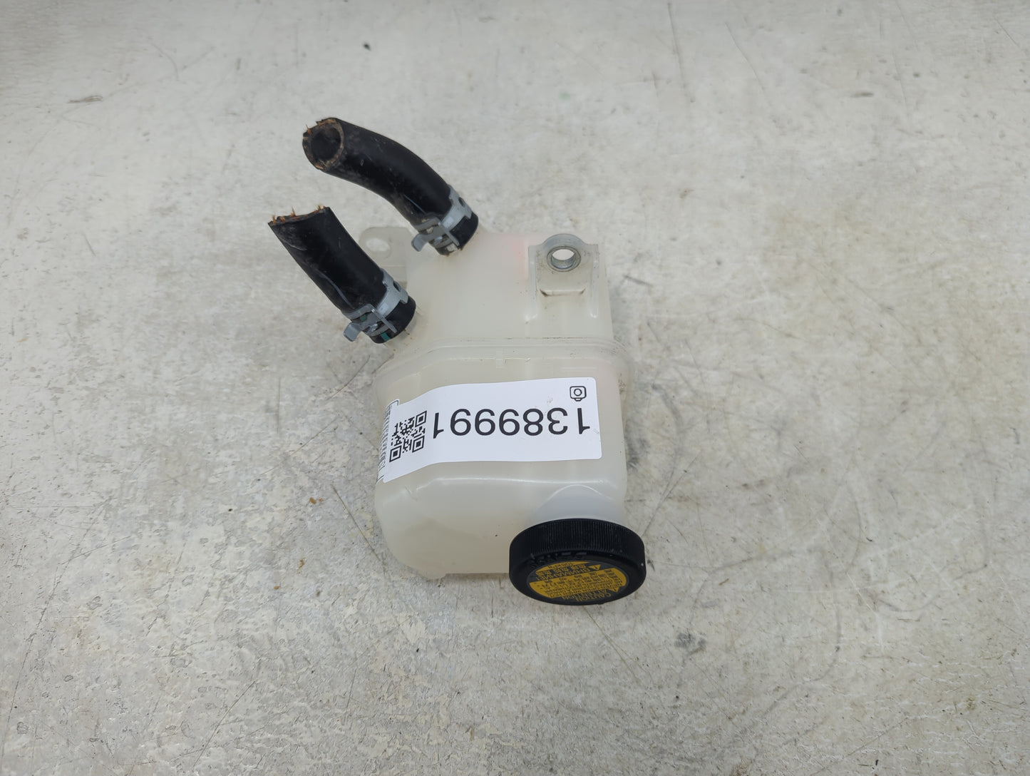 2010-2015 Toyota Prius Radiator Coolant Overflow Expansion Tank Bottle - Oemusedautoparts1.com