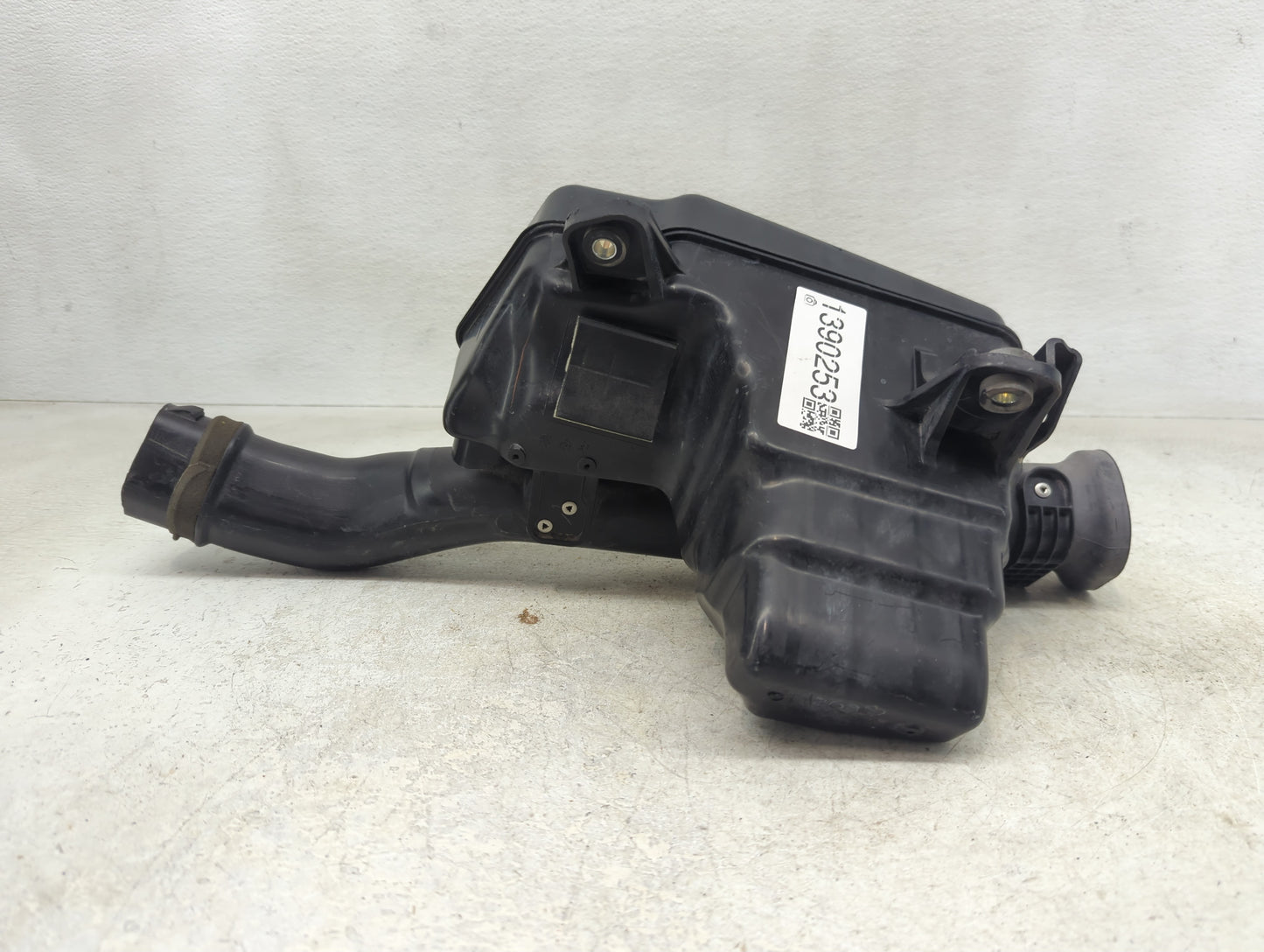 2010-2015 Toyota Prius Air Cleaner Intake-duct Hose Tube - Oemusedautoparts1.com