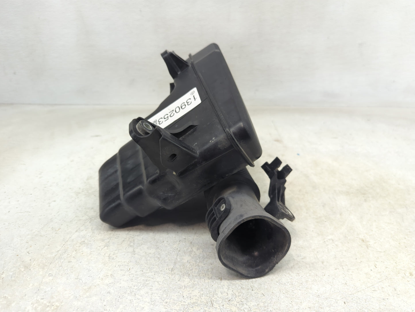 2010-2015 Toyota Prius Air Cleaner Intake-duct Hose Tube - Oemusedautoparts1.com