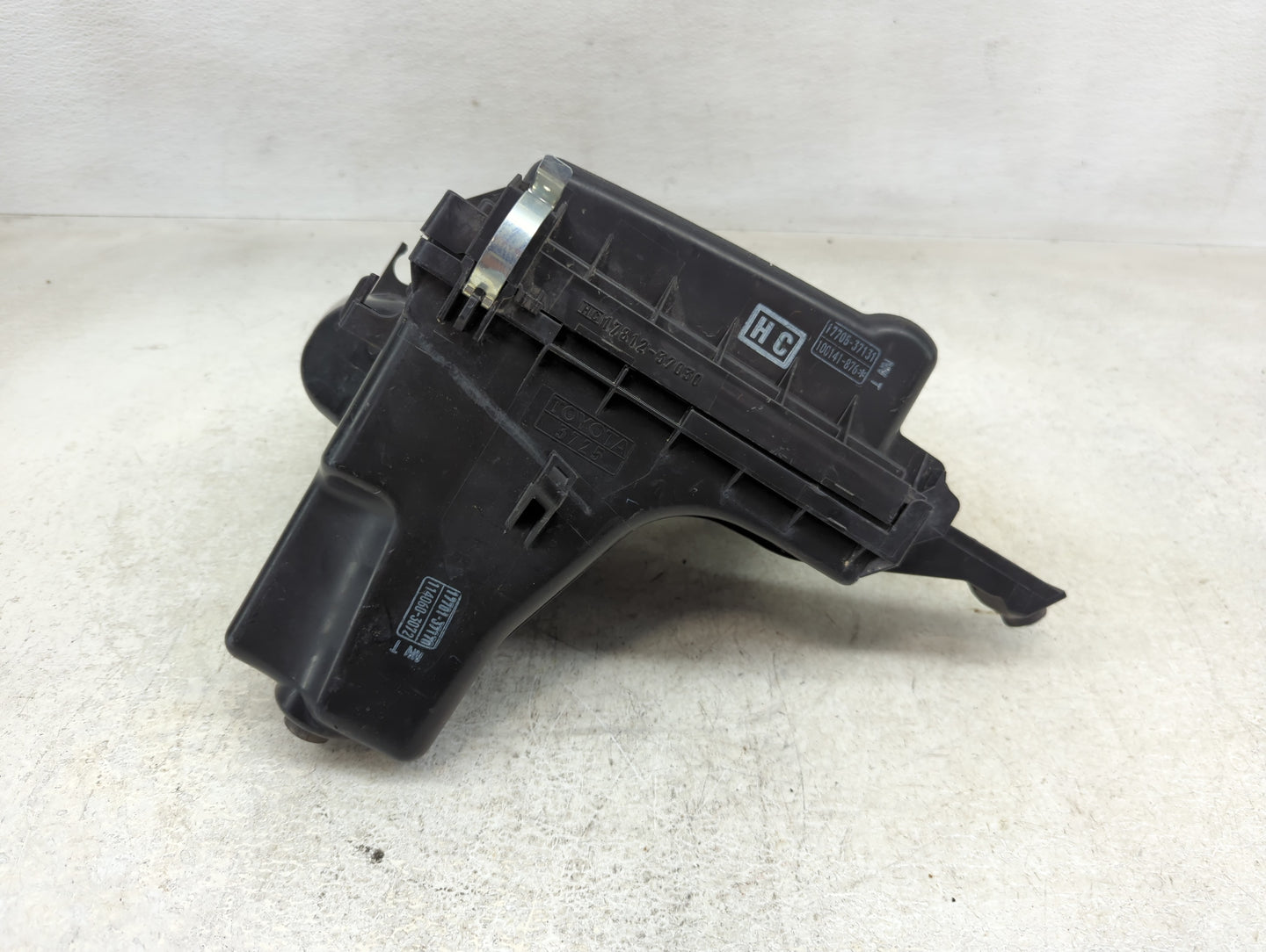 2010-2015 Toyota Prius Air Cleaner Intake-duct Hose Tube - Oemusedautoparts1.com