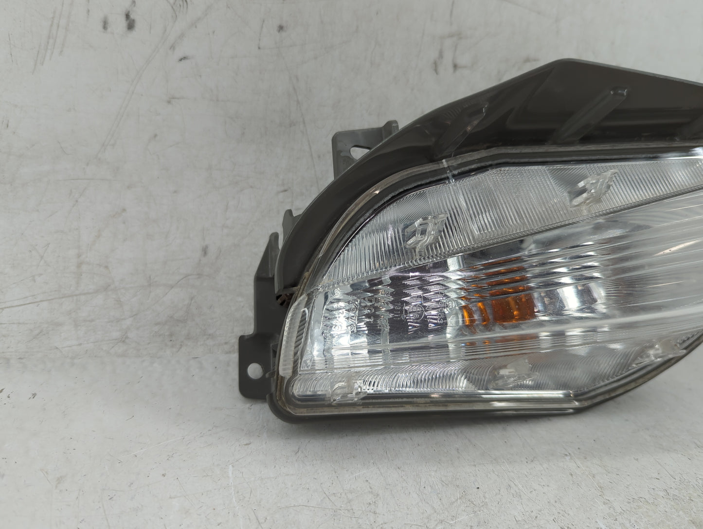 Toyota Prius Driver Left Oem Fog Light Lamp - Oemusedautoparts1.com
