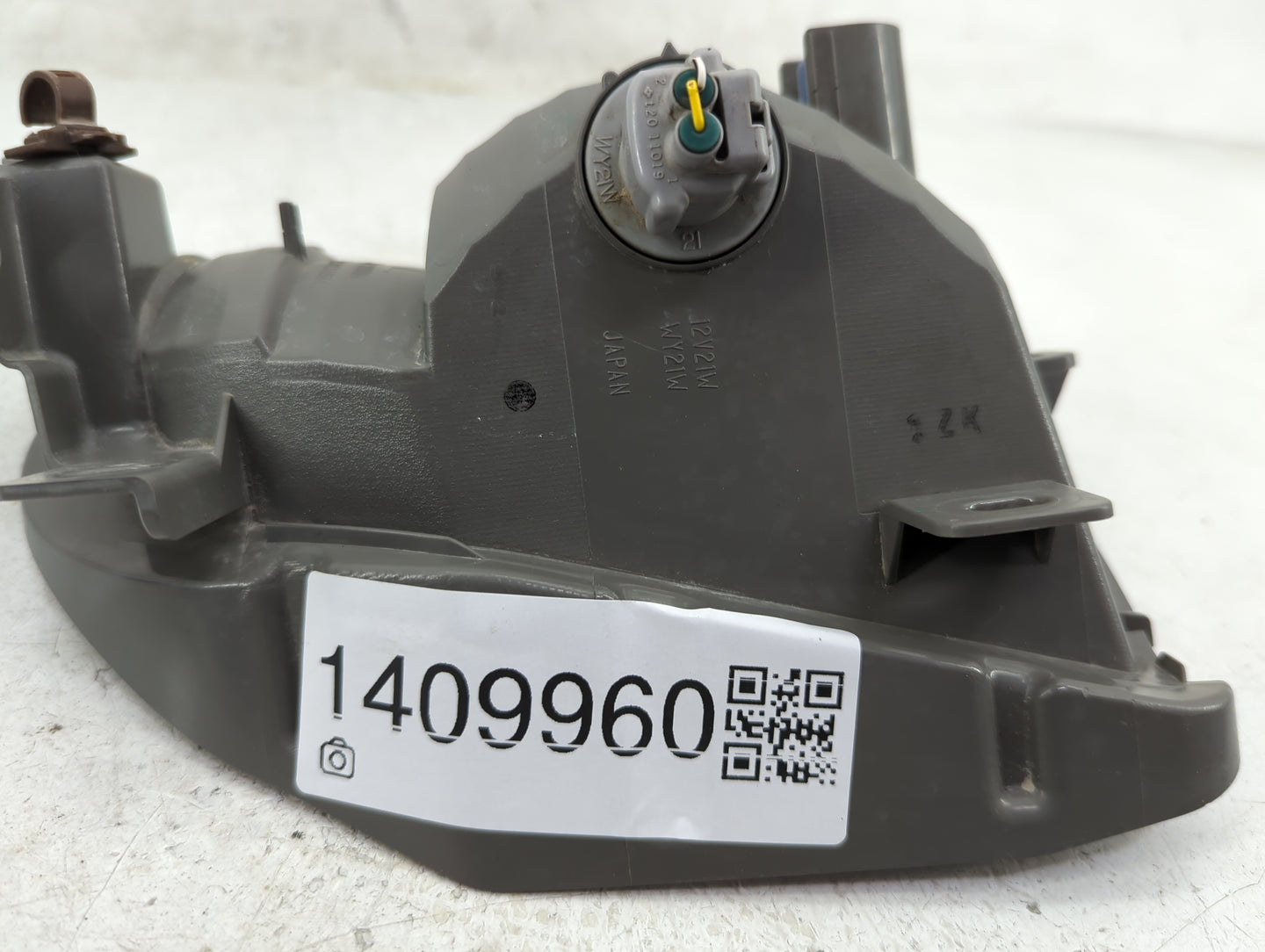 Toyota Prius Driver Left Oem Fog Light Lamp - Oemusedautoparts1.com