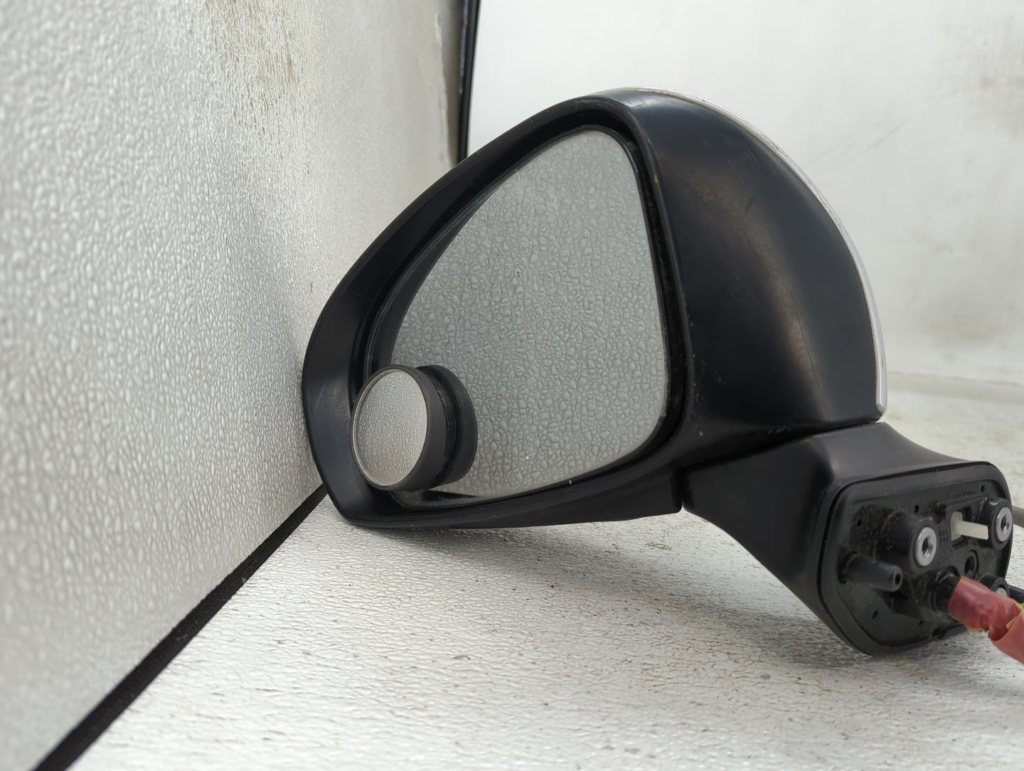 2012-2018 Toyota Prius Driver Side View Mirror - Left Door Mirror OEM Used - Oemusedautoparts1.com