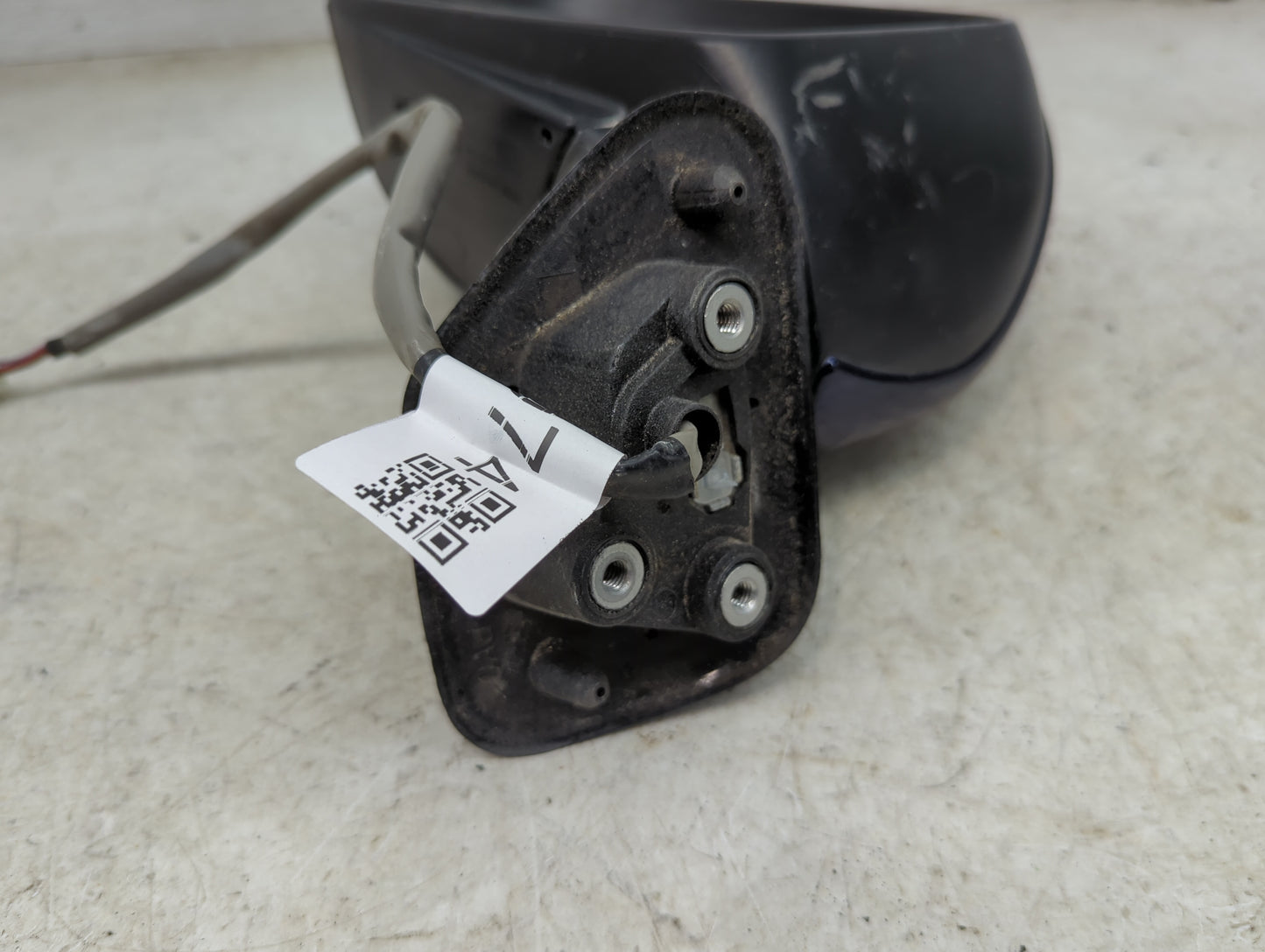 2010-2015 Toyota Prius Driver Side View Mirror - Left Door Mirror OEM Used - Oemusedautoparts1.com
