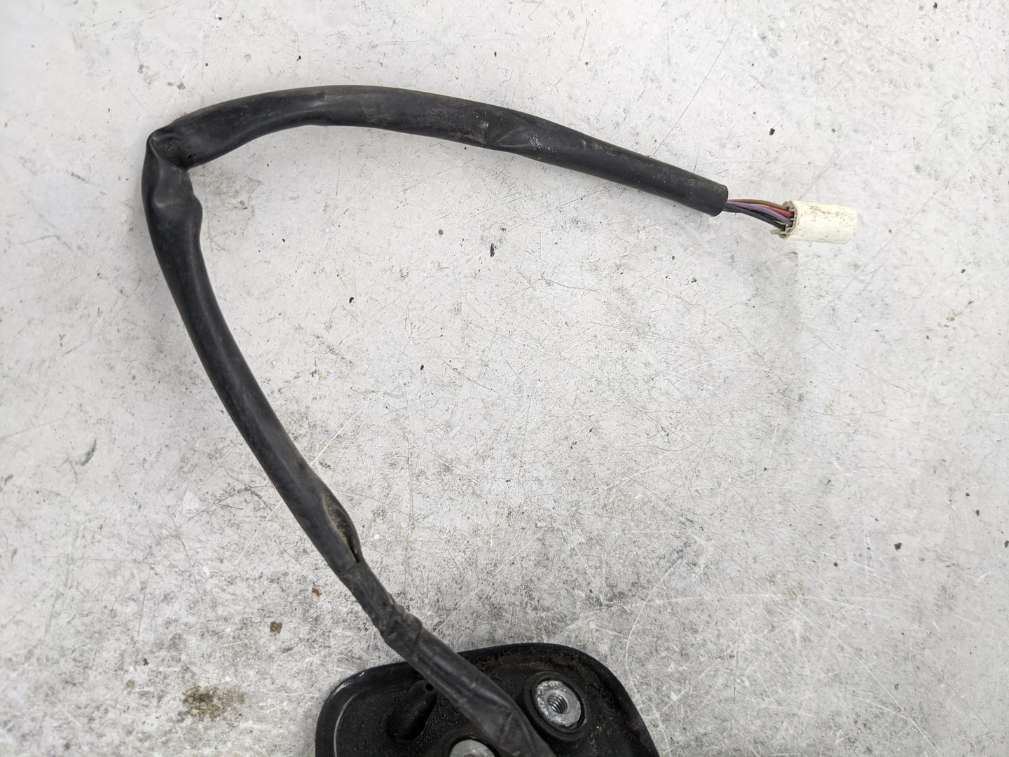 2010-2015 Toyota Prius Passenger Side View Mirror - Right Door Mirror OEM Used - Oemusedautoparts1.com
