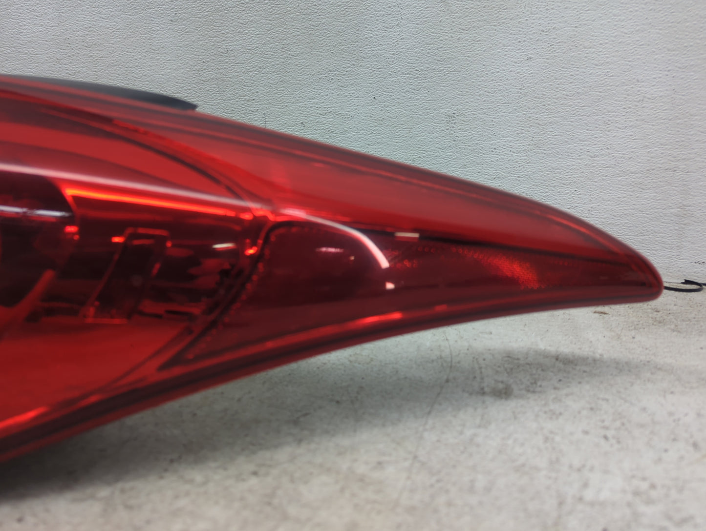 2012 Toyota Prius Tail Light Assembly Passenger Right OEM Fits OEM Used Auto Parts - Oemusedautoparts1.com