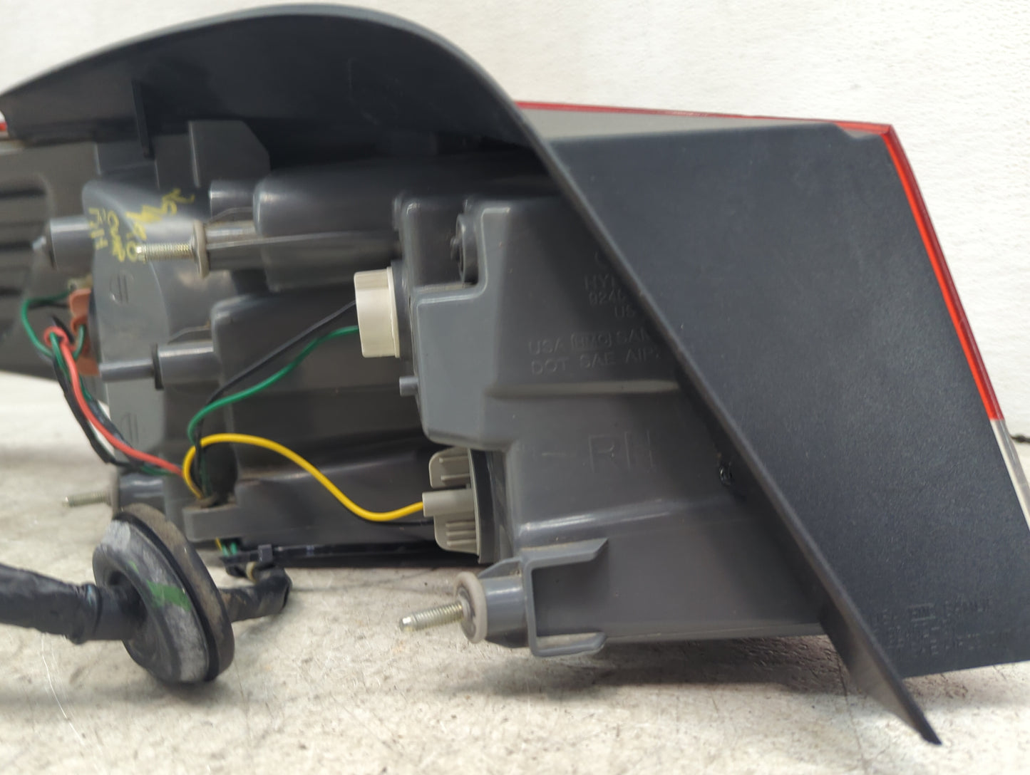 2012 Toyota Prius Tail Light Assembly Passenger Right OEM Fits OEM Used Auto Parts - Oemusedautoparts1.com