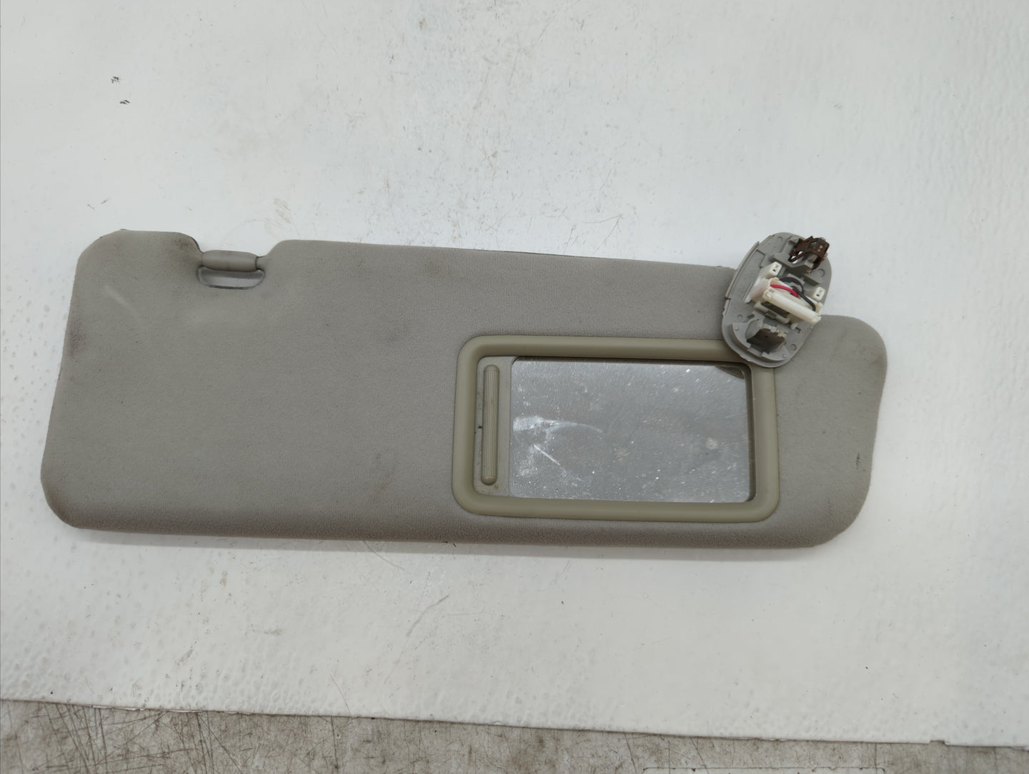 2010-2015 Toyota Prius Sun Visor Shade Replacement Passenger Right Mirror Fits Fits 2010 2011 2012 2013 2014 2015 OEM Used A