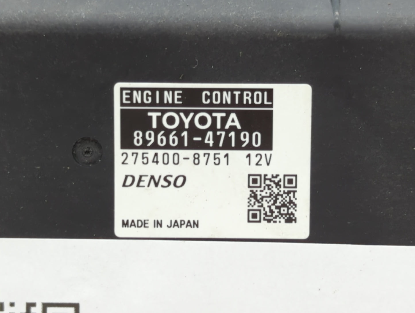 2012-2013 Toyota Prius PCM Engine Control Computer ECU ECM PCU OEM P/N:89661-47191 89661-47190 Fits Fits 2012 2013 OEM Used 