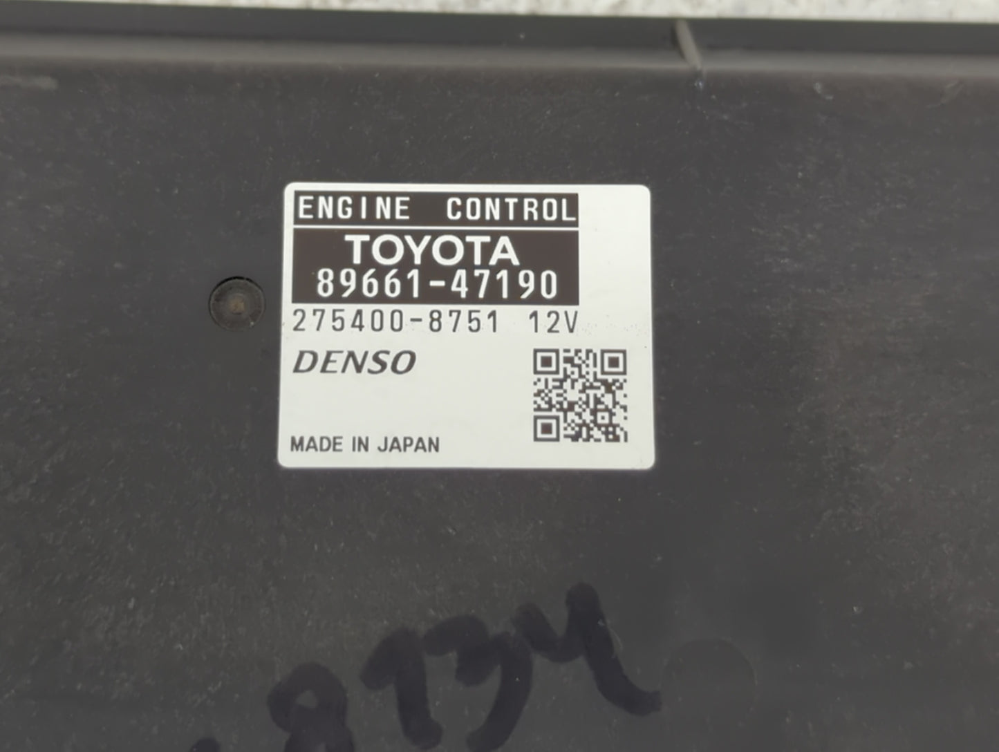 2012-2013 Toyota Prius PCM Engine Control Computer ECU ECM PCU OEM P/N:89661-47191 89661-47190 Fits Fits 2012 2013 OEM Used 