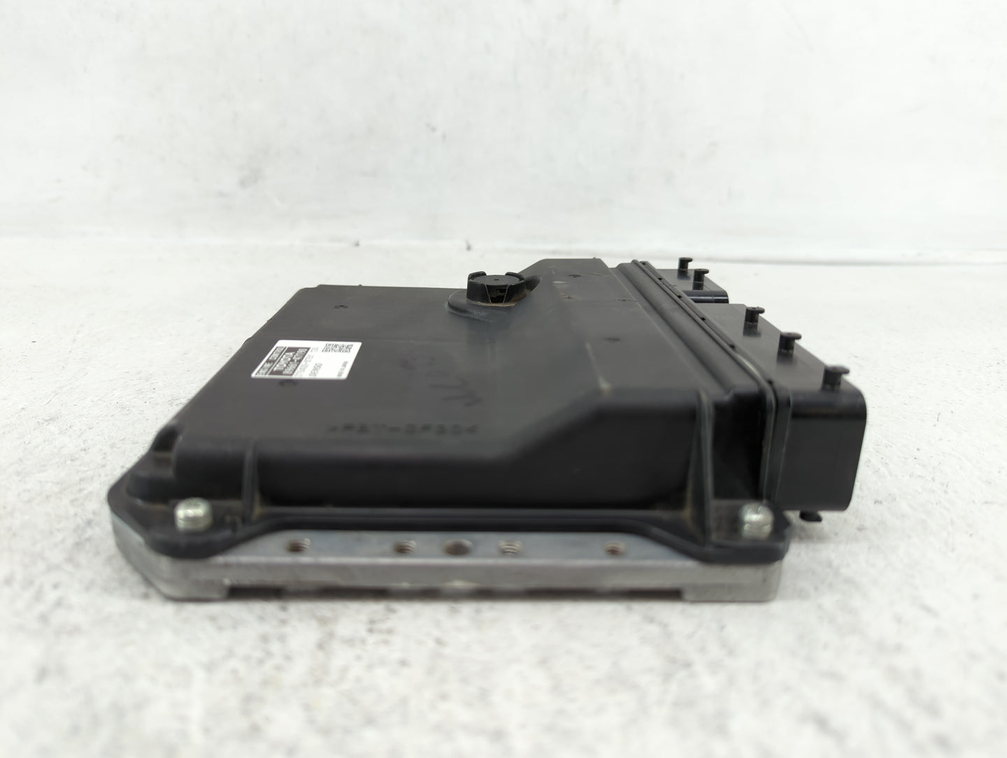 2012-2013 Toyota Prius PCM Engine Control Computer ECU ECM PCU OEM P/N:89661-47191 89661-47190 Fits Fits 2012 2013 OEM Used 