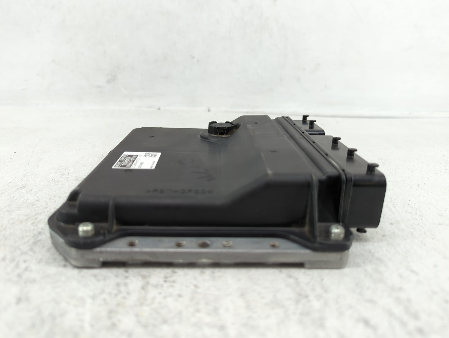 2012-2013 Toyota Prius PCM Engine Control Computer ECU ECM PCU OEM P/N:89661-47191 89661-47190 Fits Fits 2012 2013 OEM Used 