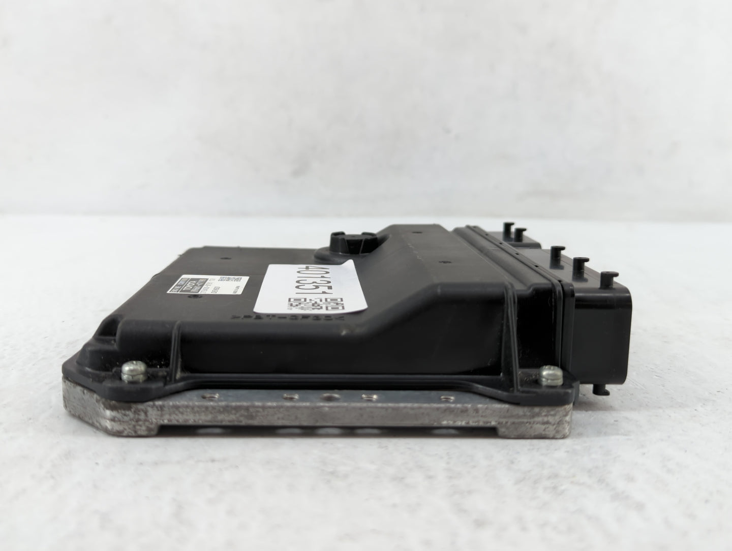 2012-2013 Toyota Prius PCM Engine Control Computer ECU ECM PCU OEM P/N:89661-47191 89661-47190 Fits Fits 2012 2013 OEM Used 