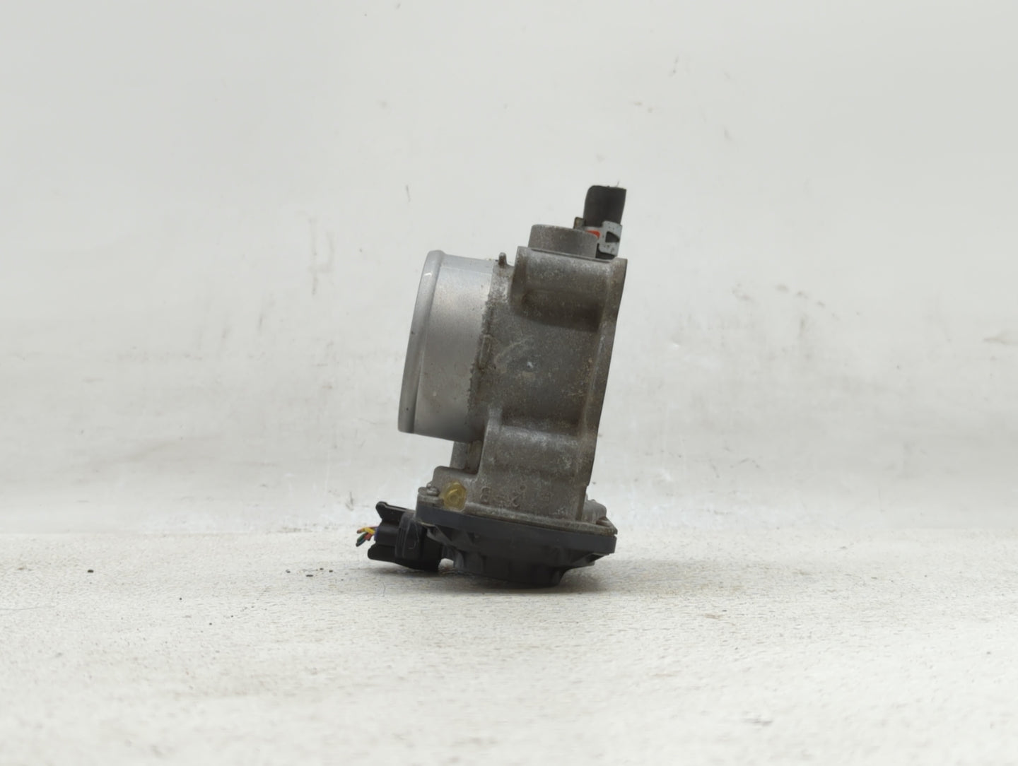 2010-2018 Toyota Prius Throttle Body P/N:22030-37060 Fits Fits 2010 2011 2012 2013 2014 2015 2016 2017 2018 OEM Used Auto Pa