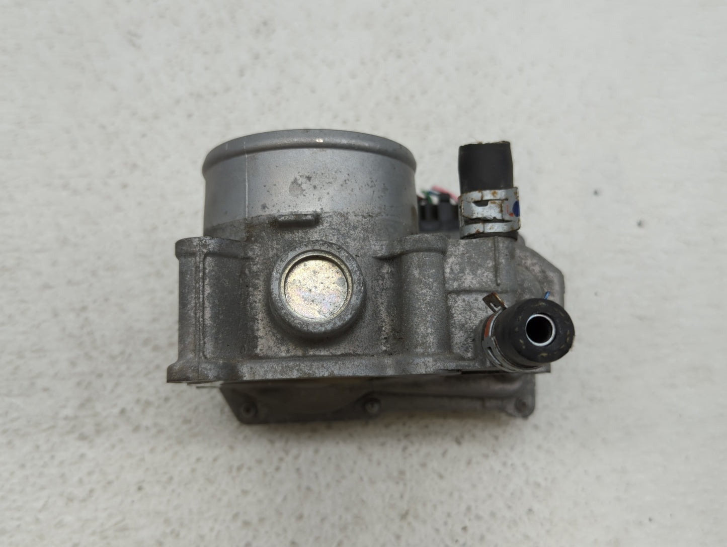 2010-2018 Toyota Prius Throttle Body P/N:22030-37060 Fits Fits 2010 2011 2012 2013 2014 2015 2016 2017 2018 OEM Used Auto Pa