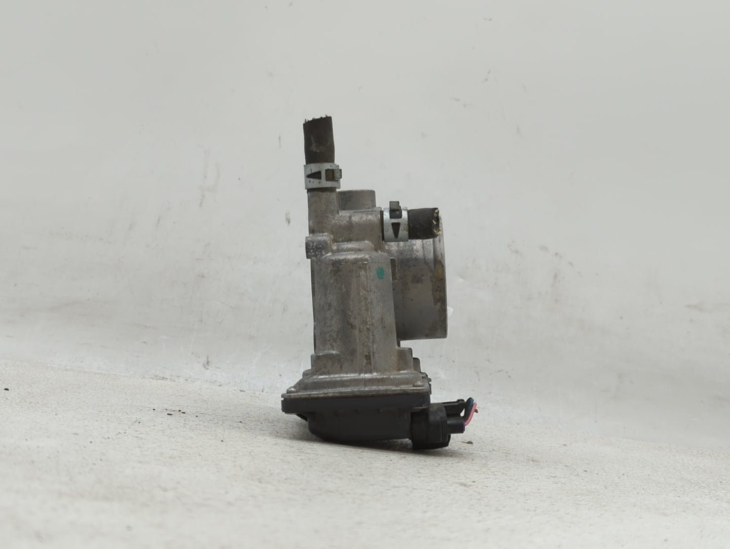 2010-2022 Toyota Prius Throttle Body P/N:22030-37060 Fits Fits 2010 2011 2012 2013 2014 2015 2016 2017 2018 2019 2020 2021 2