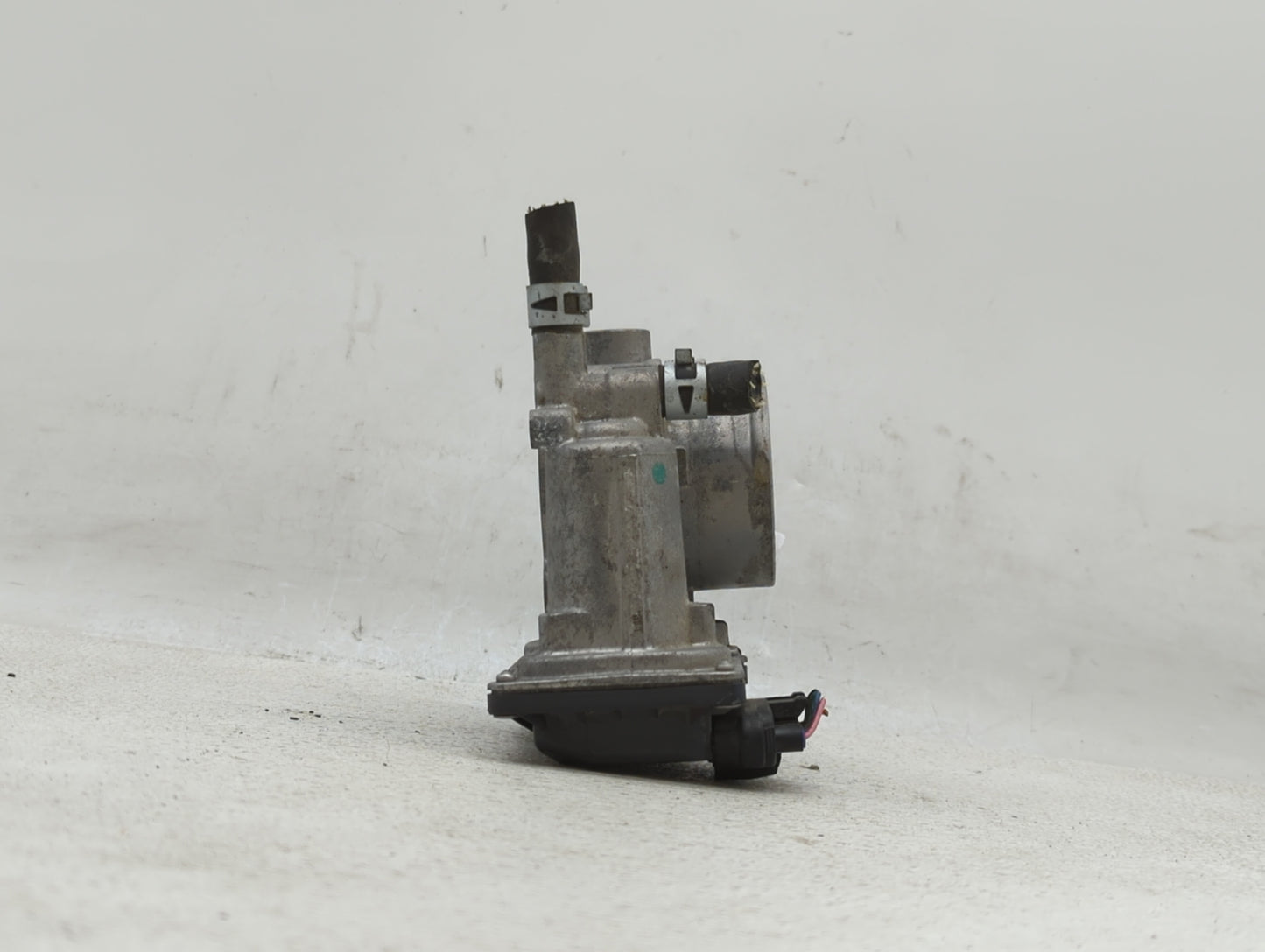 2010-2022 Toyota Prius Throttle Body P/N:22030-37060 Fits Fits 2010 2011 2012 2013 2014 2015 2016 2017 2018 2019 2020 2021 2