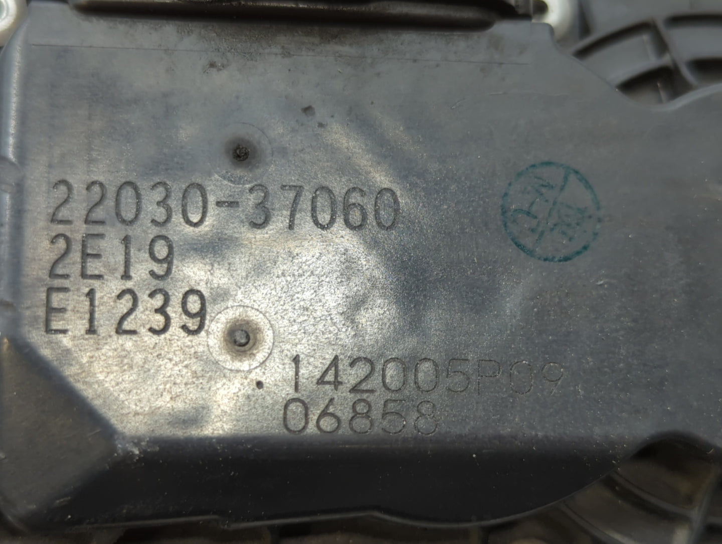 2010-2018 Toyota Prius Throttle Body P/N:22030-37060 Fits Fits 2010 2011 2012 2013 2014 2015 2016 2017 2018 OEM Used Auto Pa