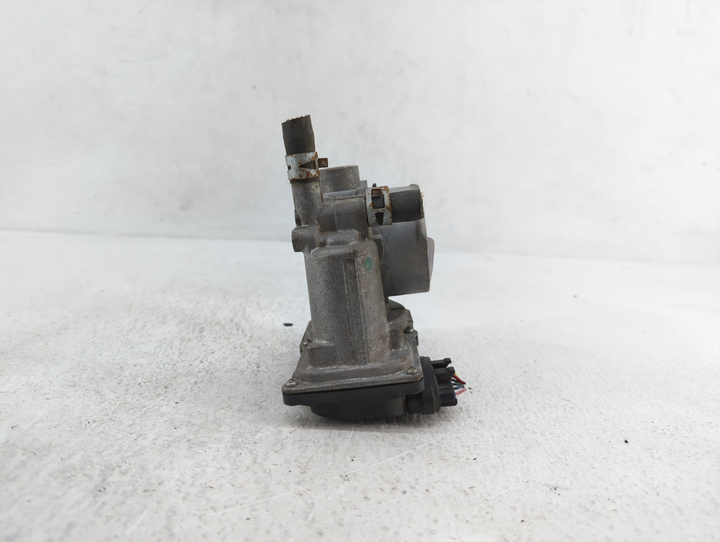 2010-2022 Toyota Prius Throttle Body P/N:22030-37060 Fits Fits 2010 2011 2012 2013 2014 2015 2016 2017 2018 2019 2020 2021 2