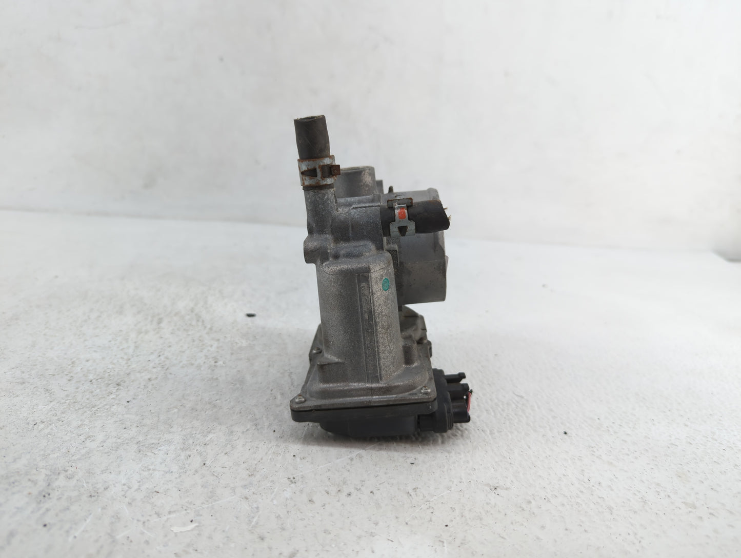 2010-2022 Toyota Prius Throttle Body P/N:22030-37060 Fits Fits 2010 2011 2012 2013 2014 2015 2016 2017 2018 2019 2020 2021 2