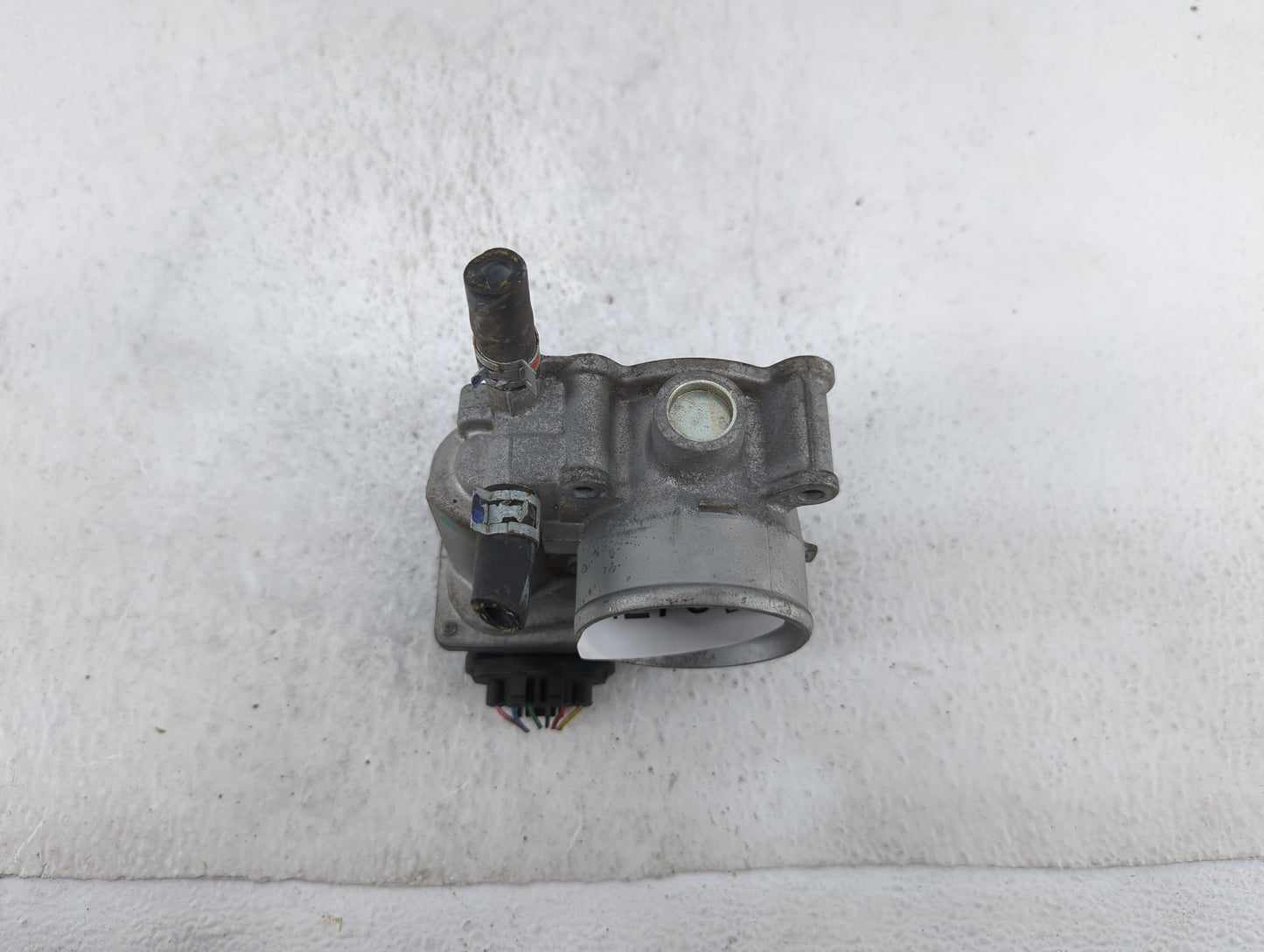 2010-2018 Toyota Prius Throttle Body P/N:22030-37060 Fits Fits 2010 2011 2012 2013 2014 2015 2016 2017 2018 OEM Used Auto Pa