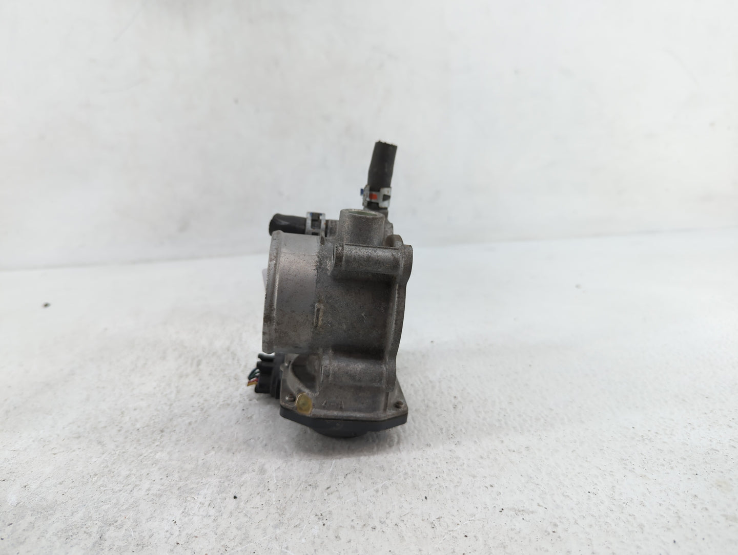 2010-2018 Toyota Prius Throttle Body P/N:22030-37060 Fits Fits 2010 2011 2012 2013 2014 2015 2016 2017 2018 OEM Used Auto Pa