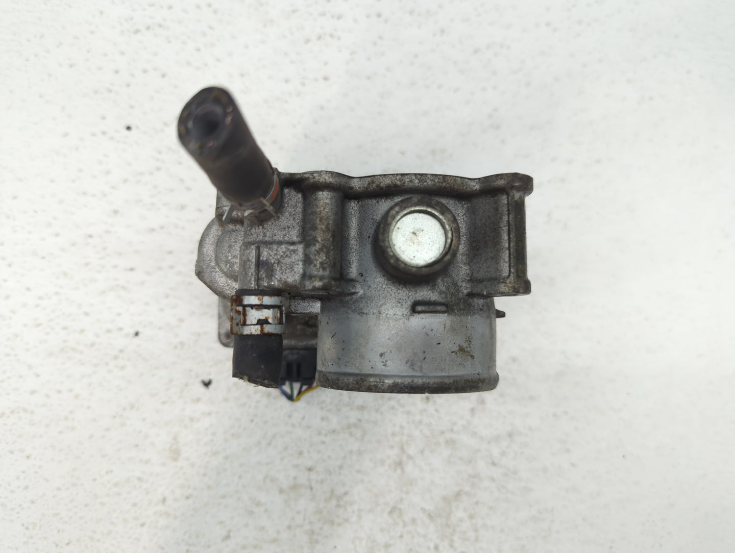 2010-2022 Toyota Prius Throttle Body P/N:22030-37060 16112AA300 Fits OEM Used Auto Parts - Oemusedautoparts1.com