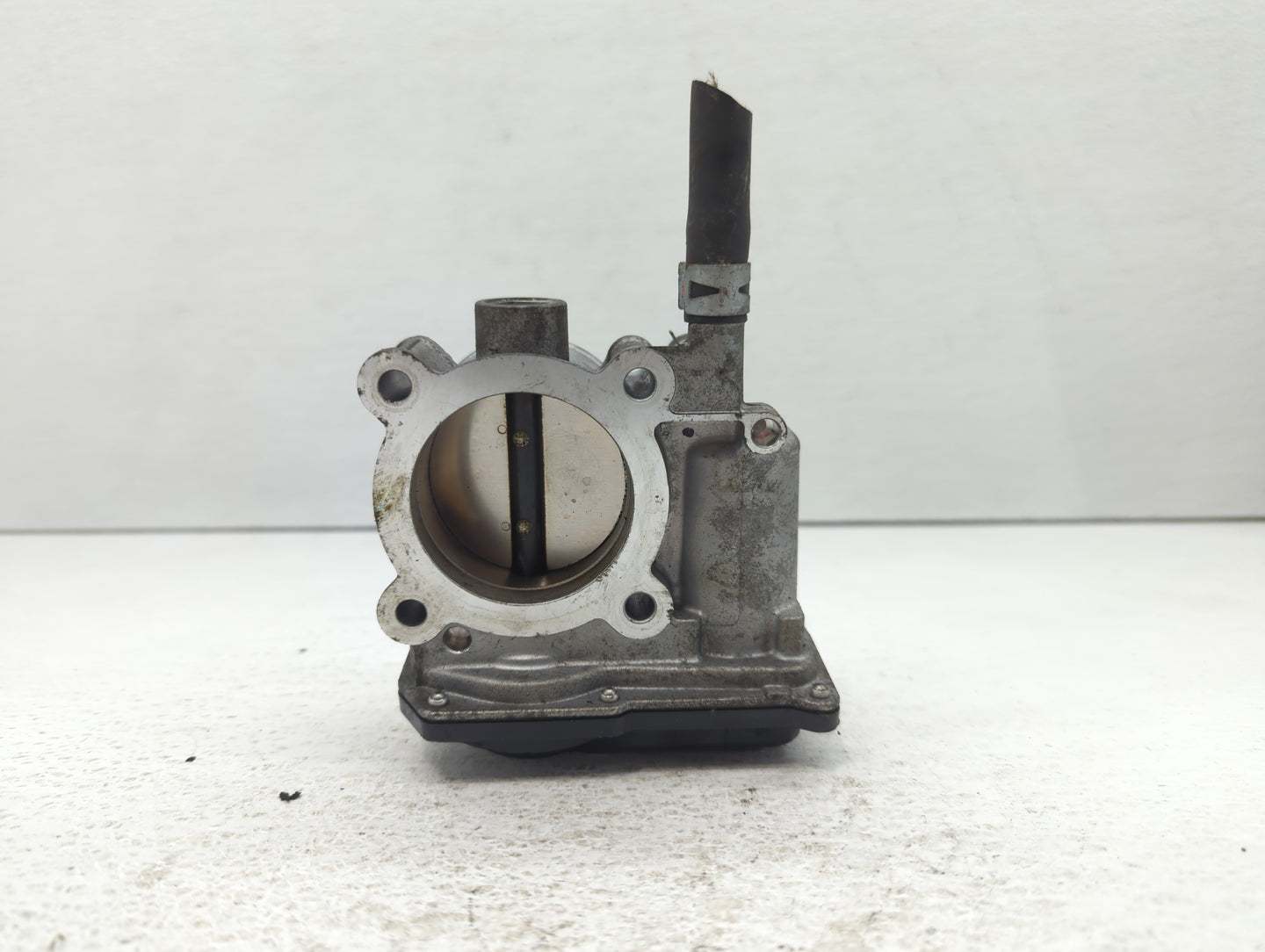 2010-2022 Toyota Prius Throttle Body P/N:22030-37060 16112AA300 Fits OEM Used Auto Parts - Oemusedautoparts1.com