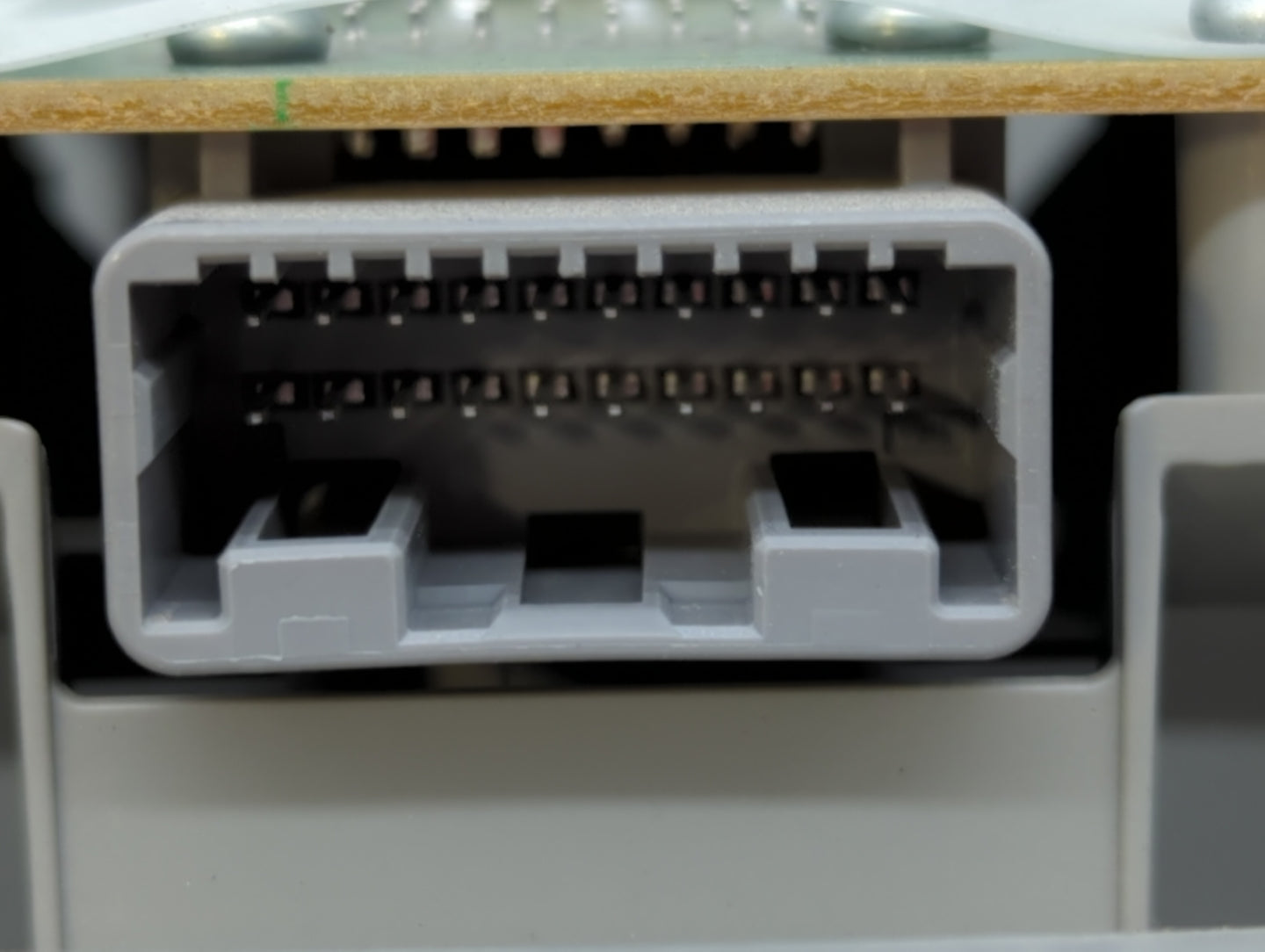 2012 Toyota Prius Overhead Roof Console - Oemusedautoparts1.com