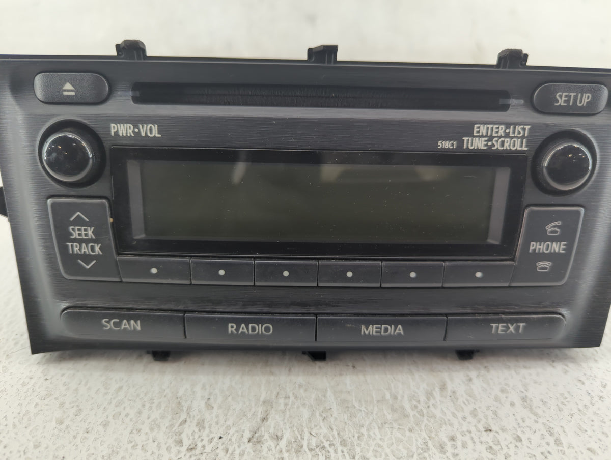 Toyota Prius Am Fm Cd Player Radio Receiver 568222 - Oemusedautoparts1.com