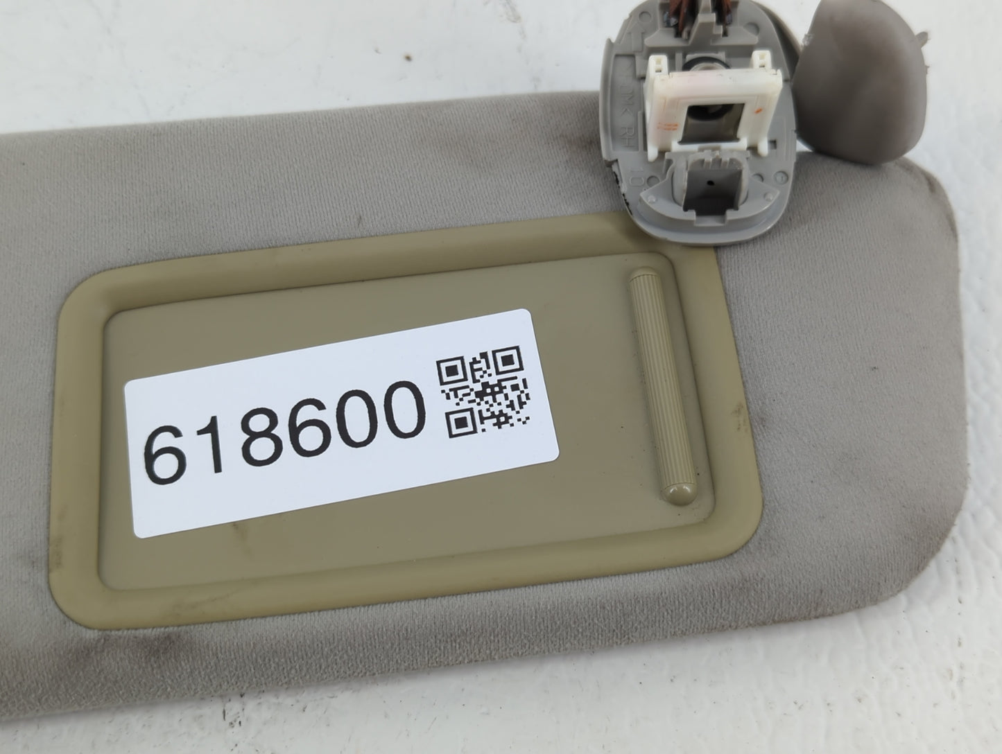 2010-2015 Toyota Prius Sun Visor Shade Replacement Passenger Right Mirror Fits Fits 2010 2011 2012 2013 2014 2015 OEM Used A