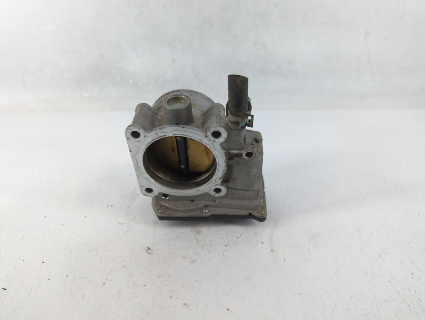 2010-2022 Toyota Prius Throttle Body P/N:142004G13 22030-37060 Fits OEM Used Auto Parts - Oemusedautoparts1.com