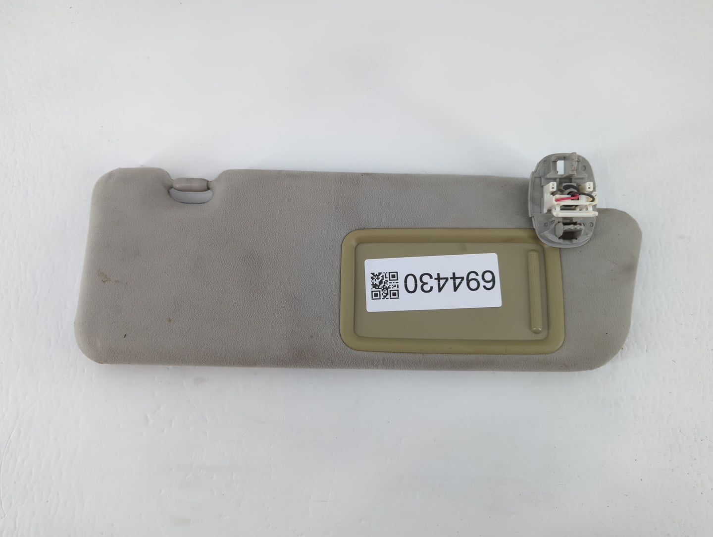 2010-2015 Toyota Prius Sun Visor Shade Replacement Passenger Right Mirror Fits Fits 2010 2011 2012 2013 2014 2015 OEM Used A