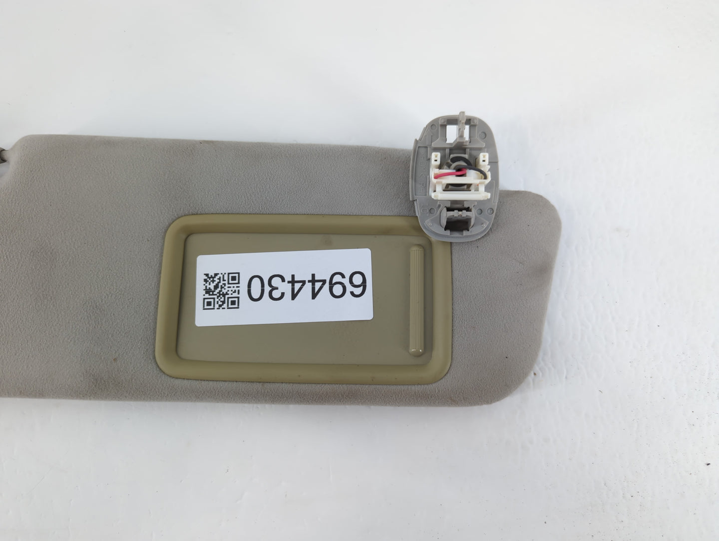 2010-2015 Toyota Prius Sun Visor Shade Replacement Passenger Right Mirror Fits Fits 2010 2011 2012 2013 2014 2015 OEM Used A