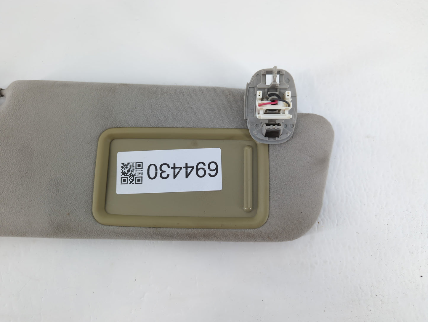 2010-2015 Toyota Prius Sun Visor Shade Replacement Passenger Right Mirror Fits Fits 2010 2011 2012 2013 2014 2015 OEM Used A