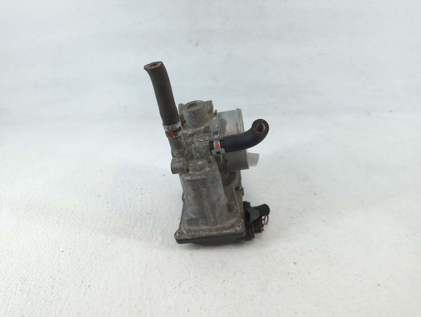 2010-2022 Toyota Prius Throttle Body P/N:22030-37060 Fits Fits 2010 2011 2012 2013 2014 2015 2016 2017 2018 2019 2020 2021 2