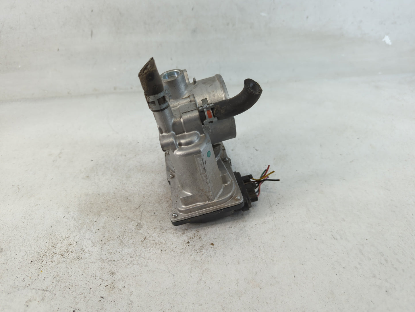 2010-2022 Toyota Prius Throttle Body P/N:22030-37060 Fits Fits 2010 2011 2012 2013 2014 2015 2016 2017 2018 2019 2020 2021 2