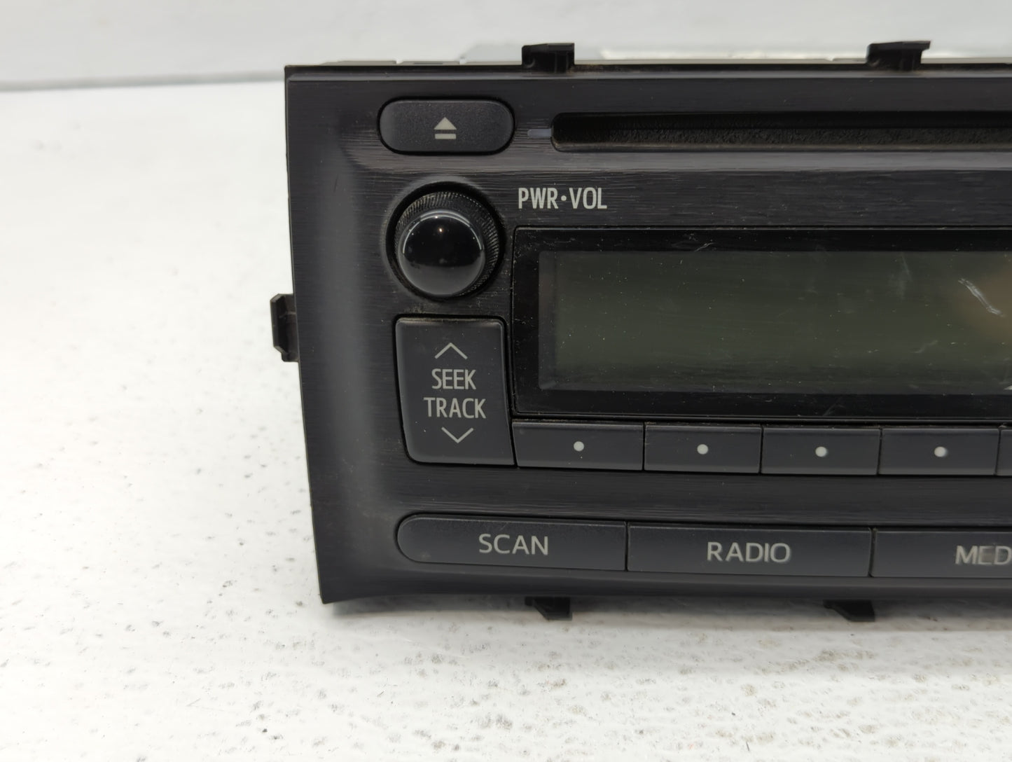 2012-2014 Toyota Prius C Am Fm Cd Player Radio Receiver - Oemusedautoparts1.com