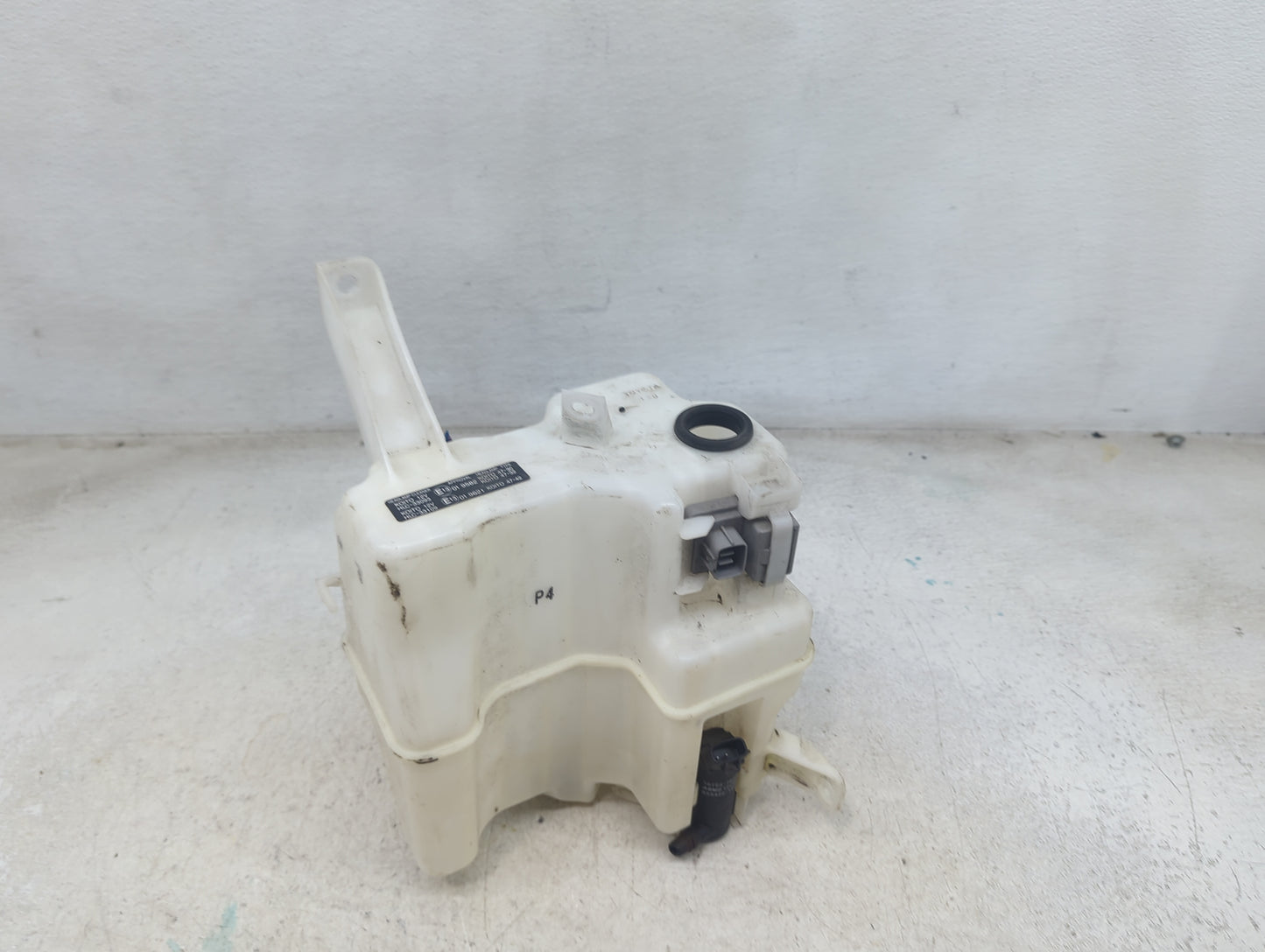 2012-2014 Toyota Prius V Windshield Washer Fluid Reservoir Bottle Oem - Oemusedautoparts1.com