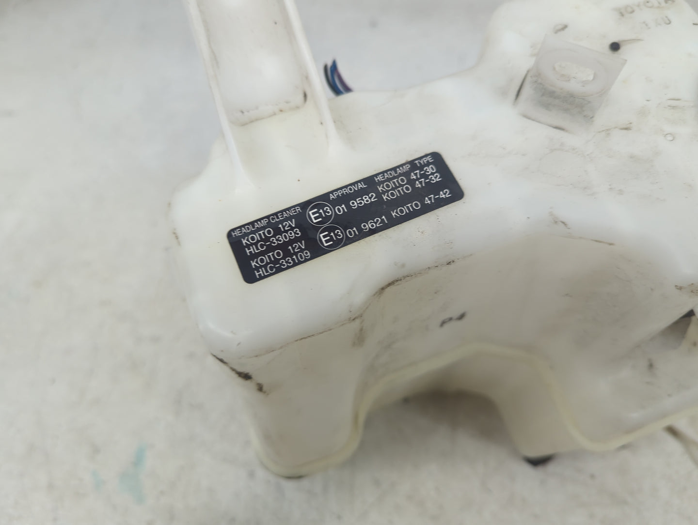 2012-2014 Toyota Prius V Windshield Washer Fluid Reservoir Bottle Oem - Oemusedautoparts1.com